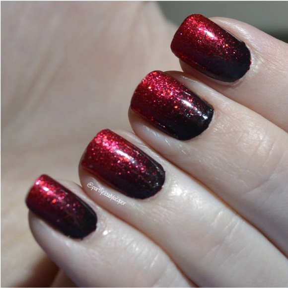 *Retired* Color Street: Bloody Gorgeous | Halloween Goth Red Black Glitter - Picture 6 of 16